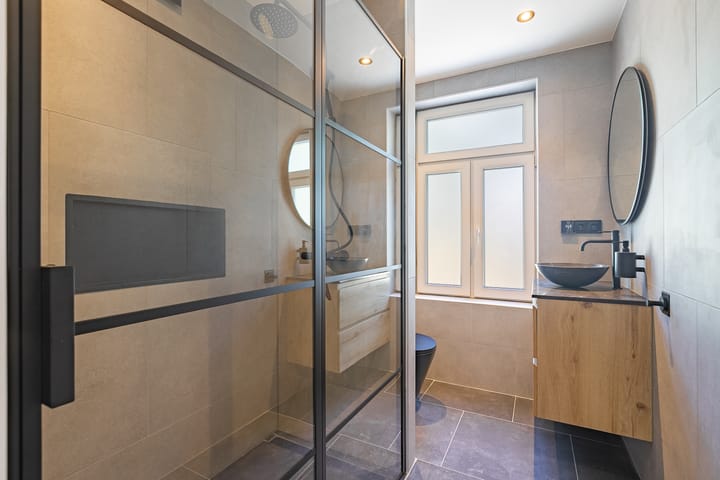 Photo 18 of Spoordijkstraat 32