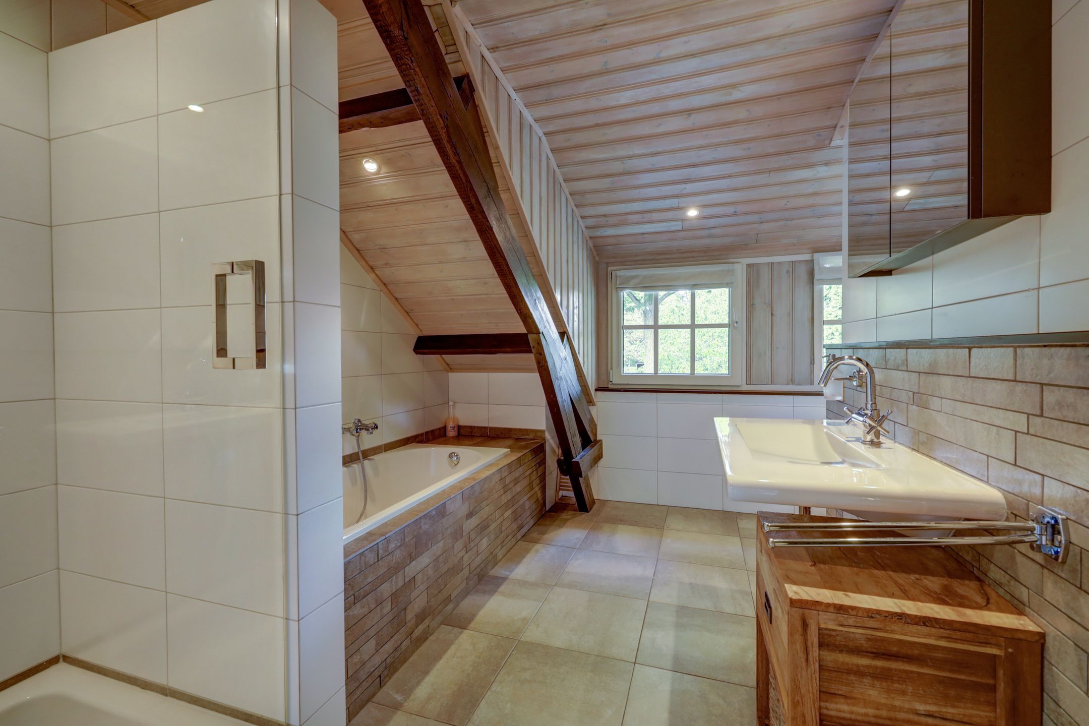 Foto 48 van van Ophovenlaan 61