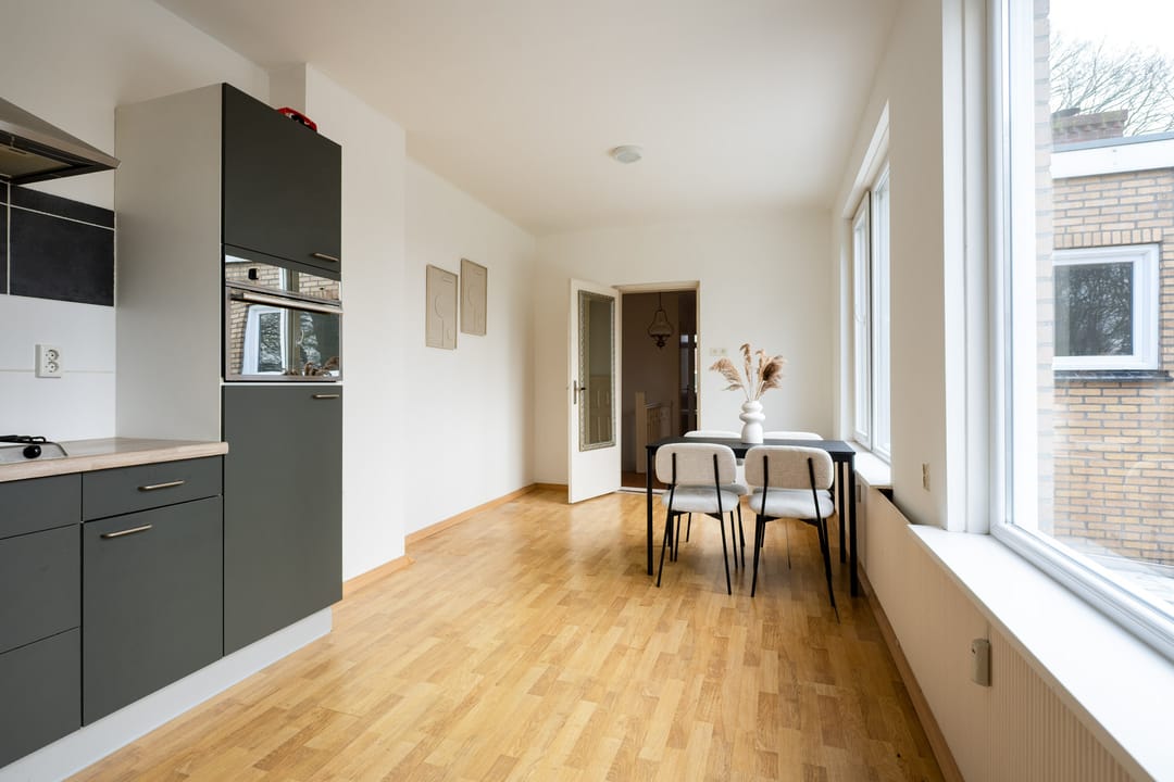 Foto 16 van Voorstraat 160