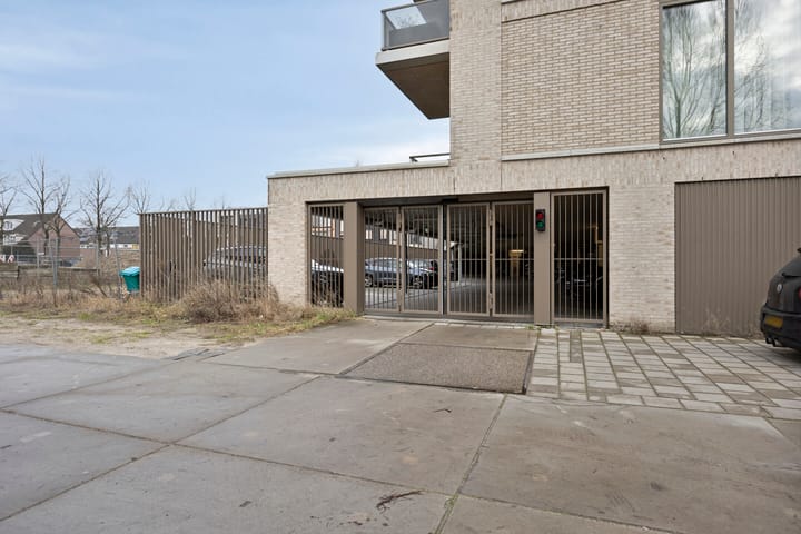 Photo 49 of Dijkmanshuizenstraat 279