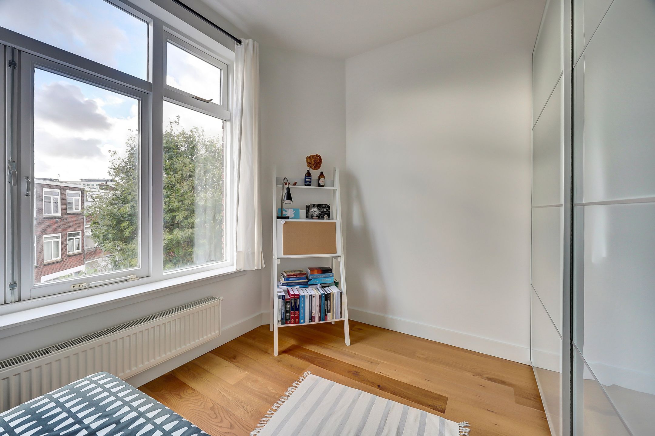 Photo 15 of Van der Capellenstraat 33