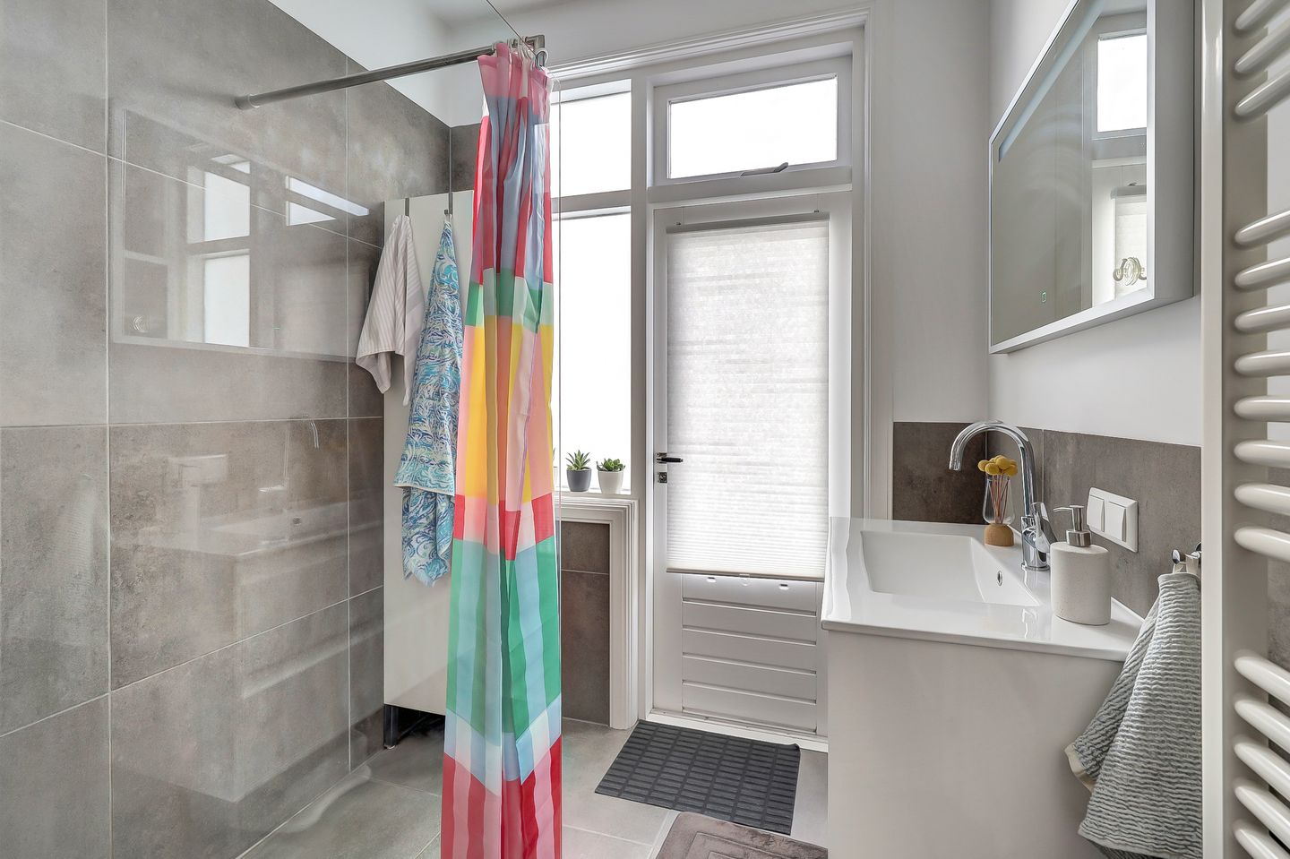 Photo 20 of Van der Capellenstraat 33