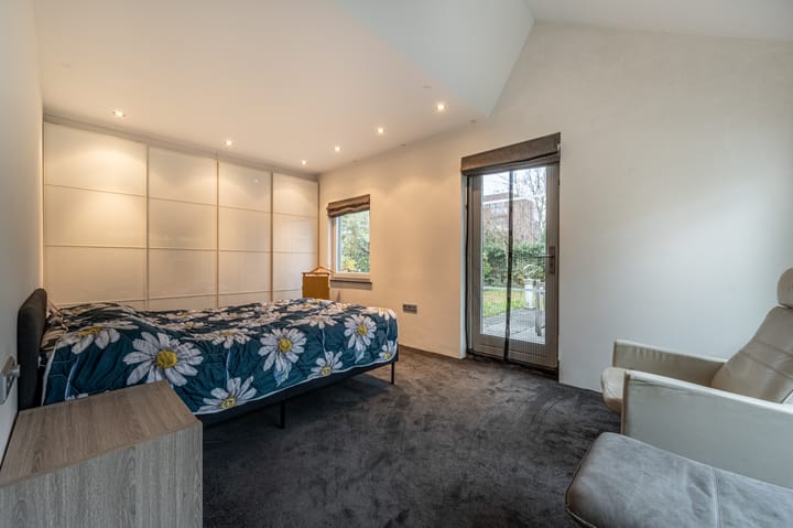 Photo 21 of Prinses Irenestraat 25