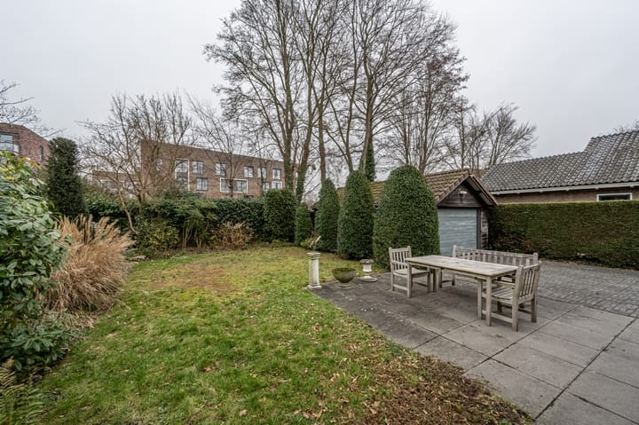 Photo 36 of Prinses Irenestraat 25