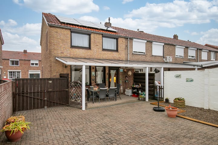 Photo 17 of Dr. Philipsstraat 59