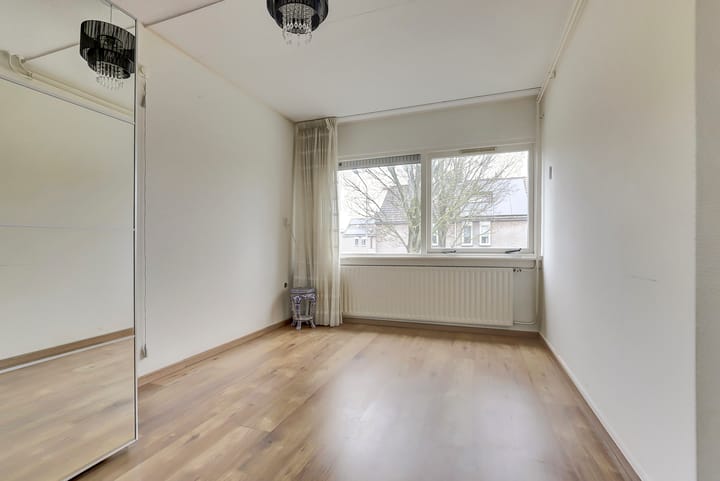 Photo 14 of Rosenburglaan 38