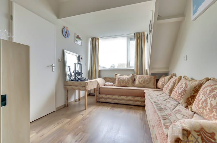 Photo 23 of Rosenburglaan 38