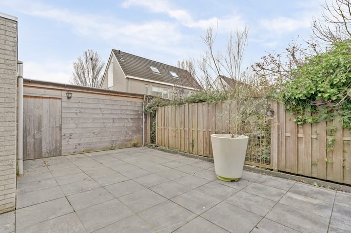 Photo 30 of Rosenburglaan 38