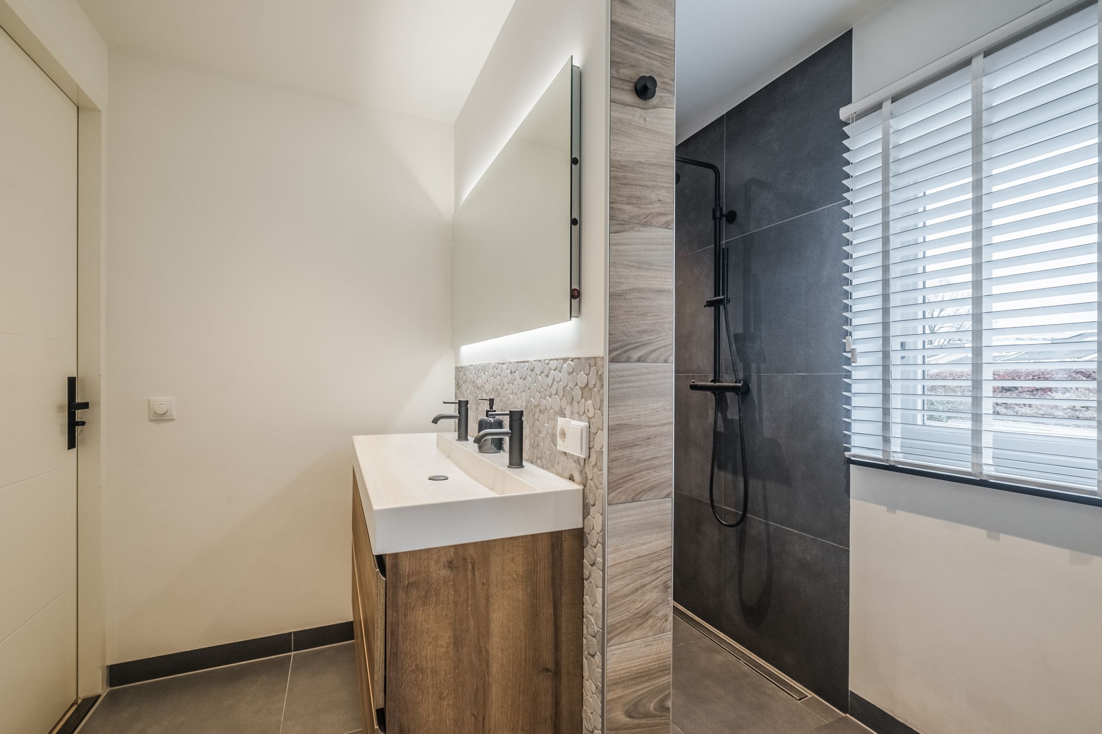 Foto 27 van Jan van Eyckgracht 128