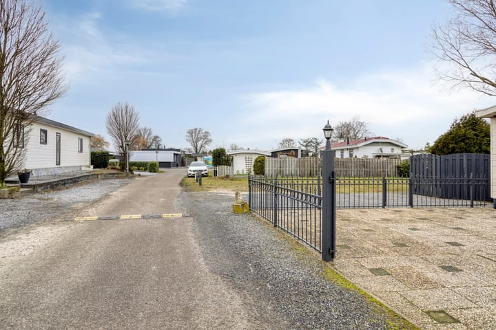 Foto 6 van Rijksstraatweg 186-400