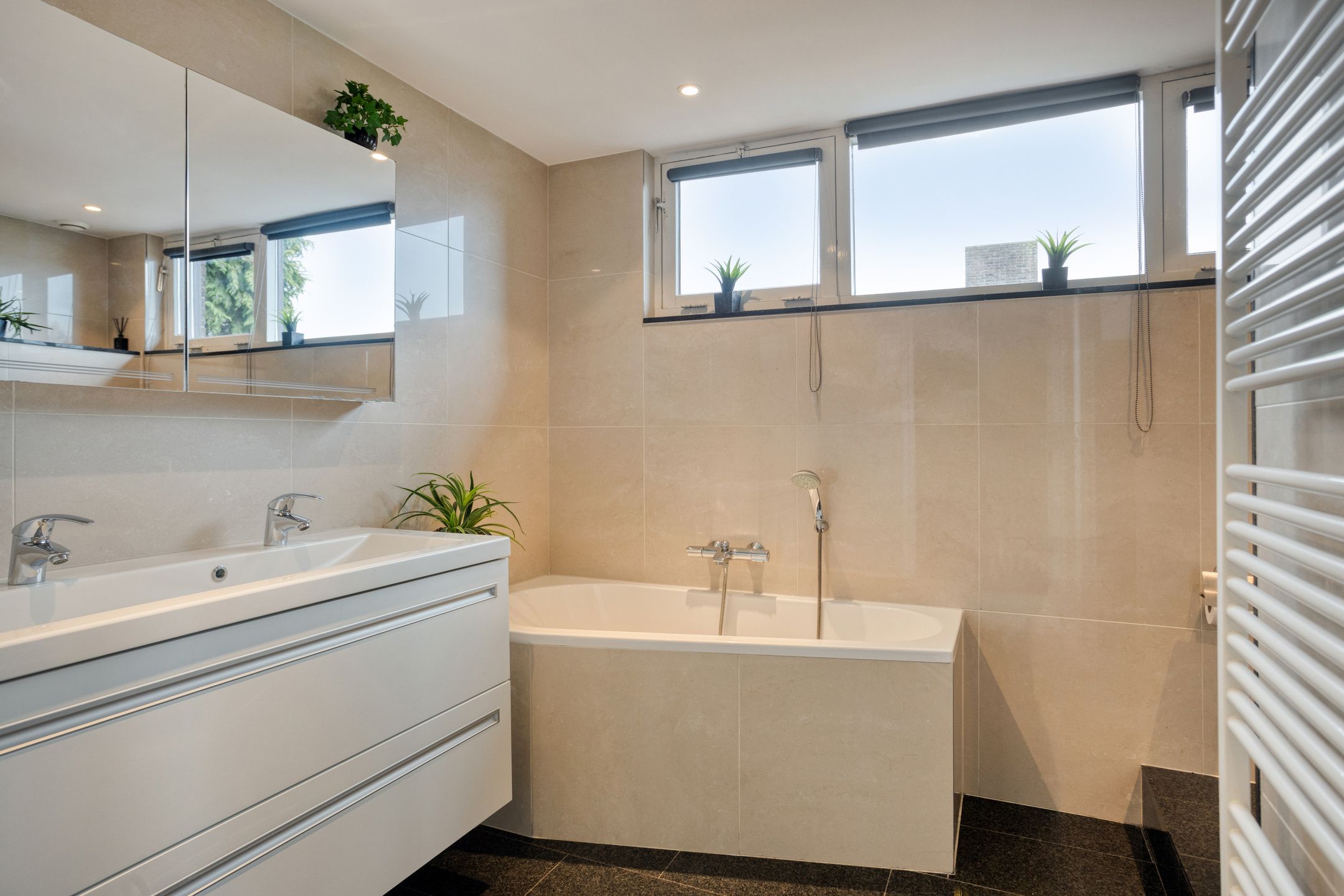 Photo 27 of Meendaal 206