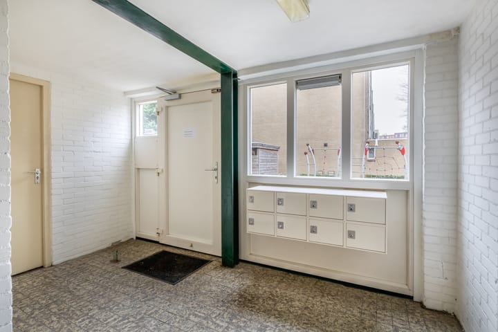 Photo 8 of Speenhoffstraat 65