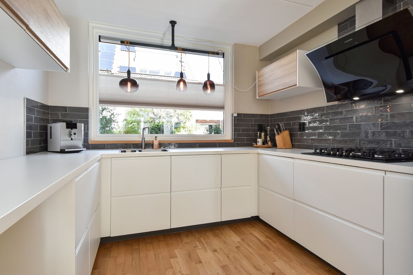 Photo 4 of Penningkruid 6