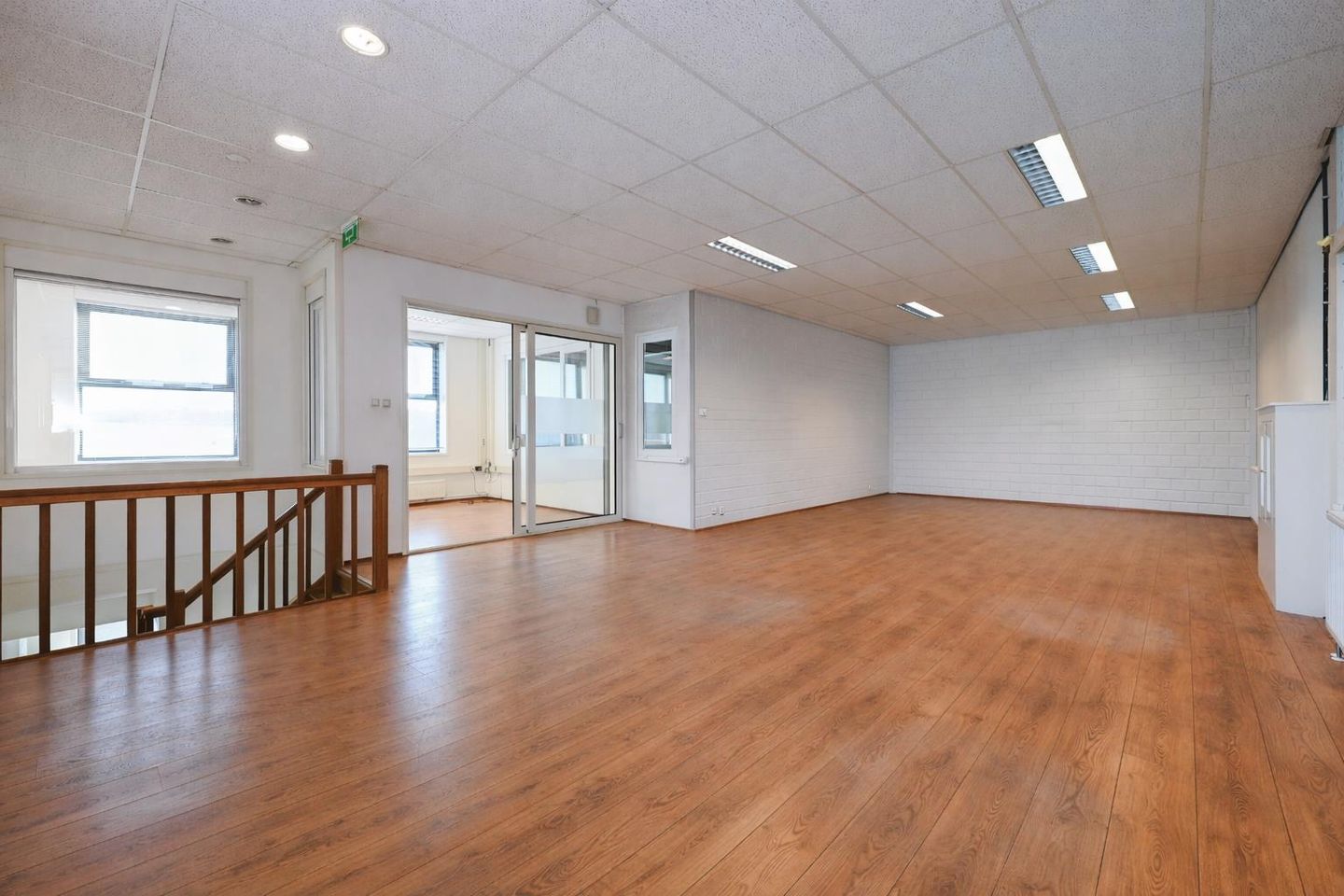 Bekijk foto 3 van Moldau 22-24