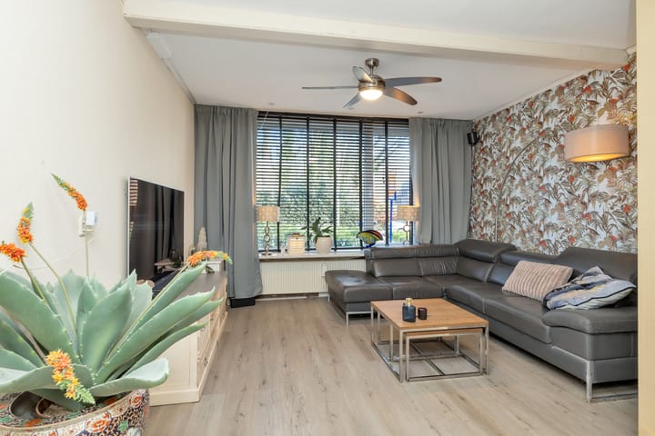 Foto 3 van Noord Esmarkerrondweg 434