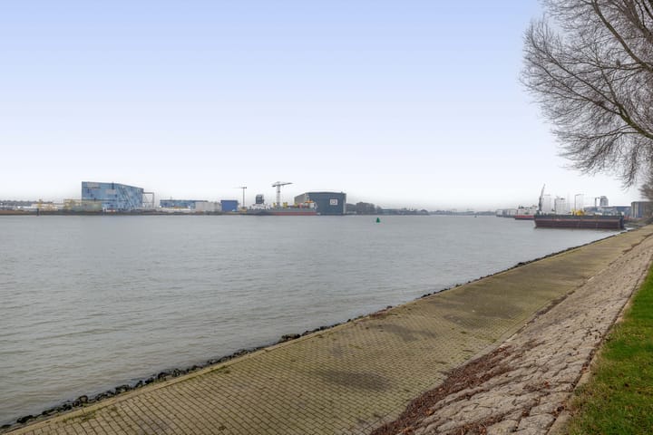 Photo 4 of Vegastraat 27