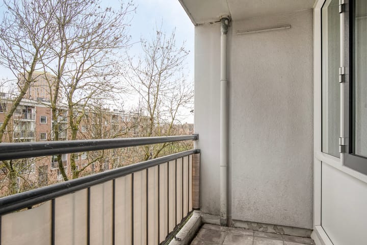 Photo 10 of Kennemerduinstraat 8