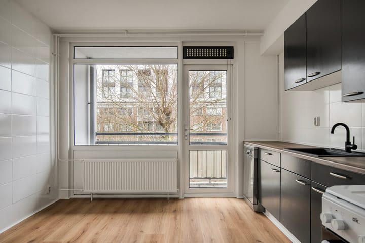 Photo 11 of Kennemerduinstraat 8