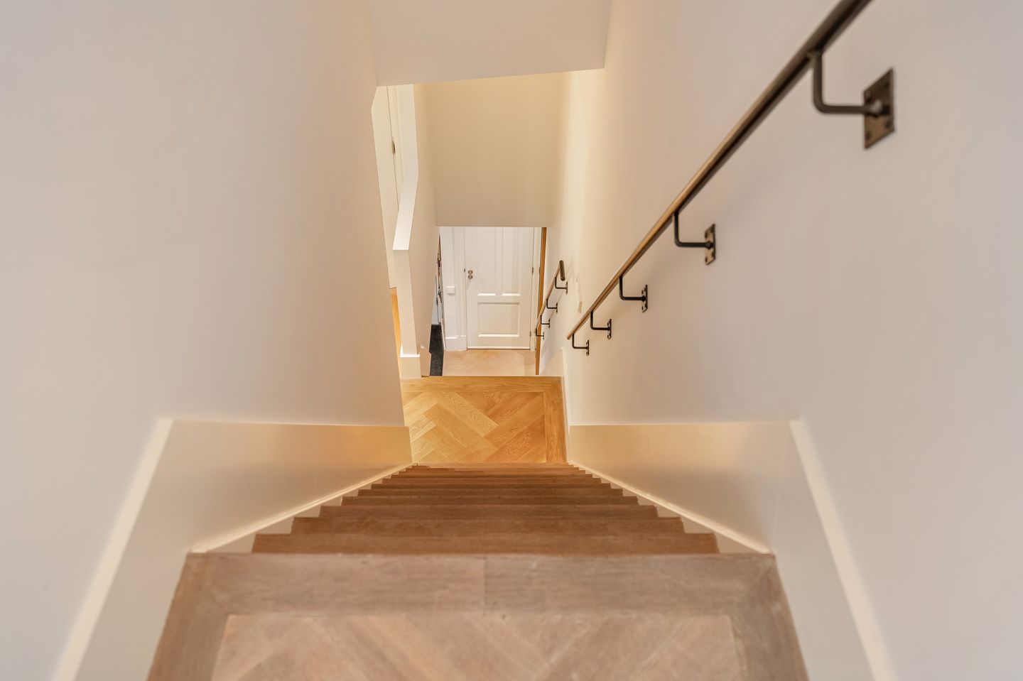 Foto 34 van Zuideinde 244