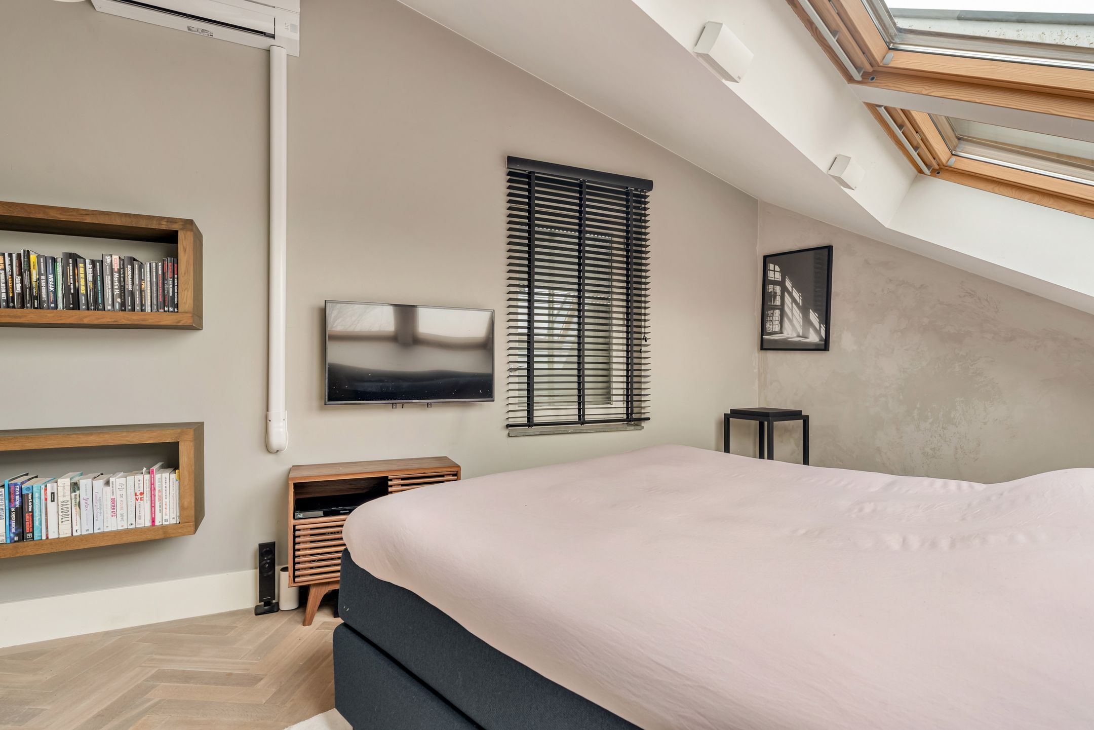 Foto 36 van Zuideinde 244