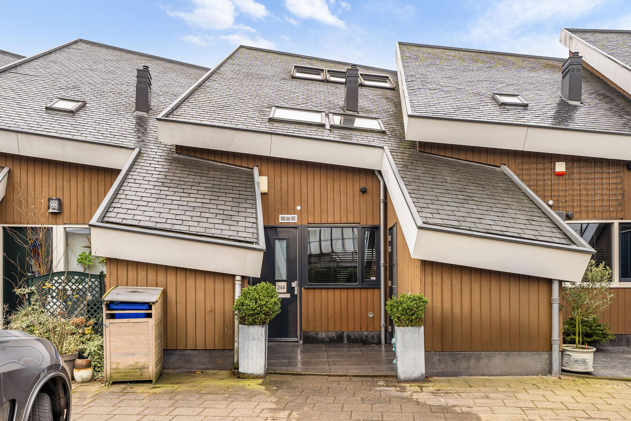 Foto 39 van Zuideinde 244