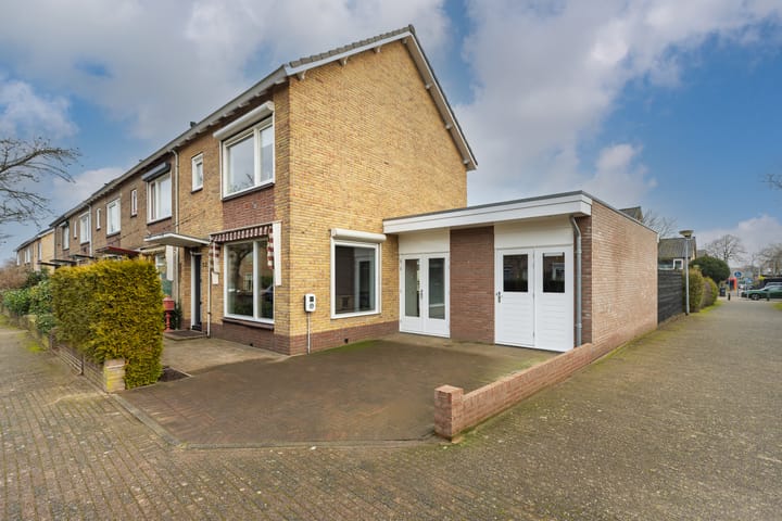 Joost Banckertstraat 12