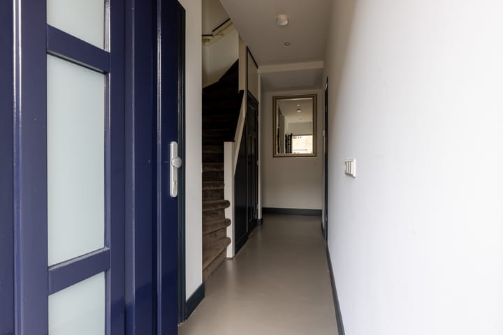 Photo 4 of Joost Banckertstraat 12