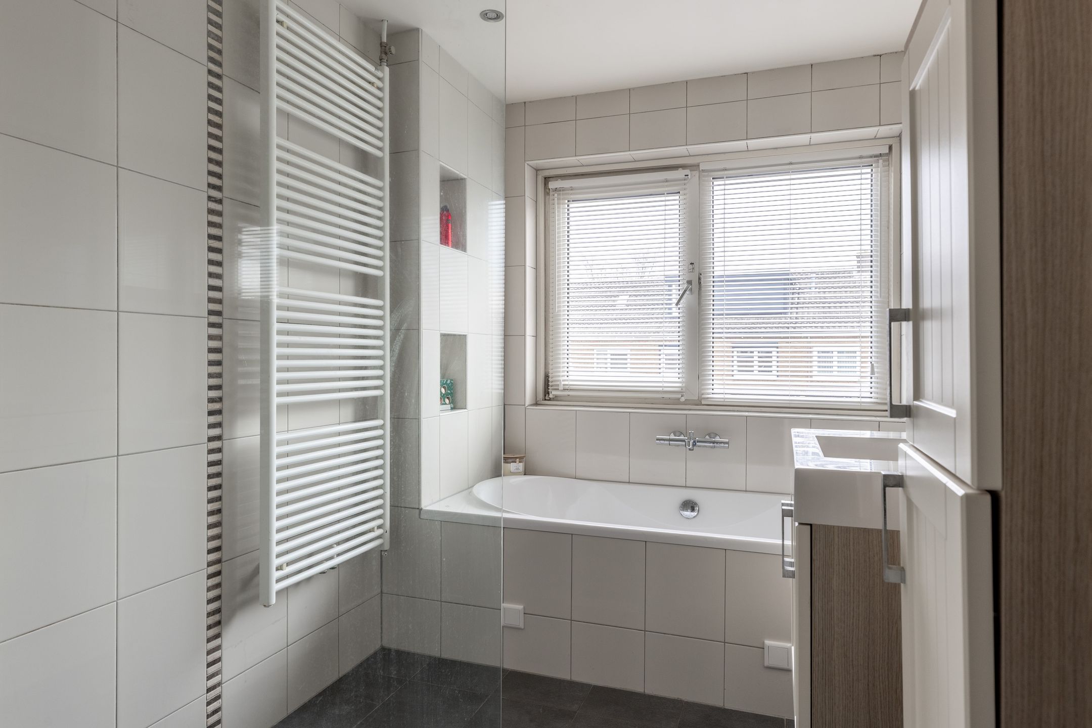 Foto 21 van Joost Banckertstraat 12