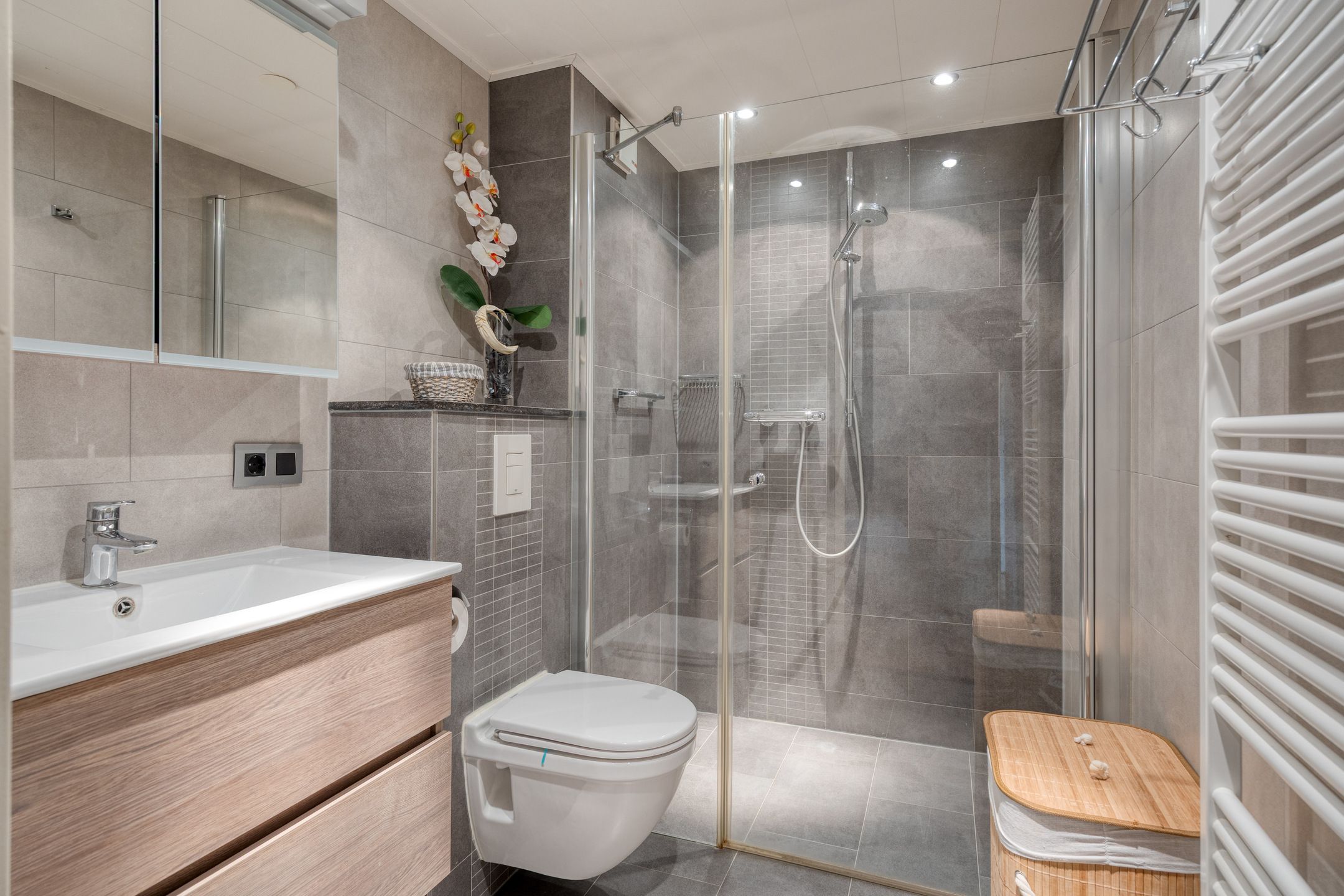 Photo 18 of Clausstraat 44