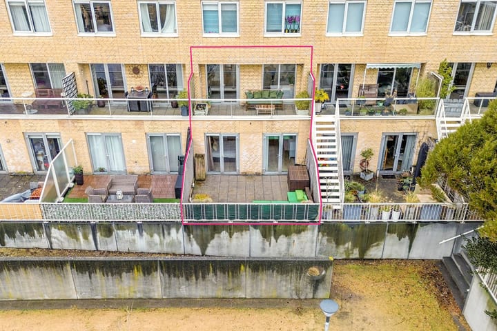 Photo 11 of Verzetsplein 48