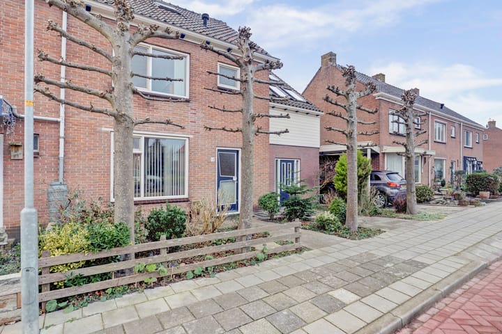 Photo 5 of Esdoornlaan 18