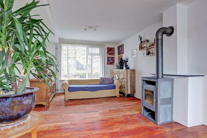 Photo 7 of Esdoornlaan 18