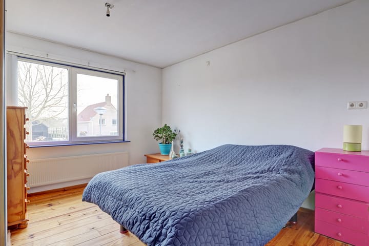 Photo 16 of Esdoornlaan 18