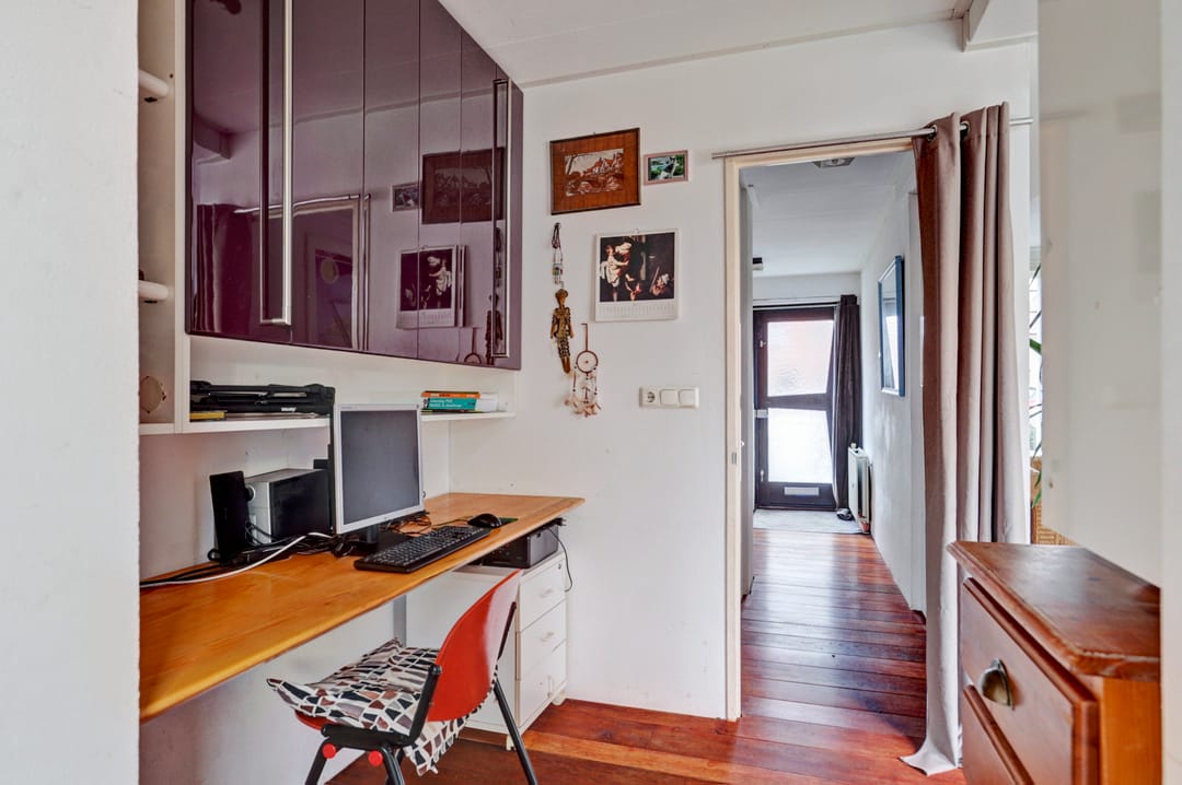 Photo 11 of Esdoornlaan 18