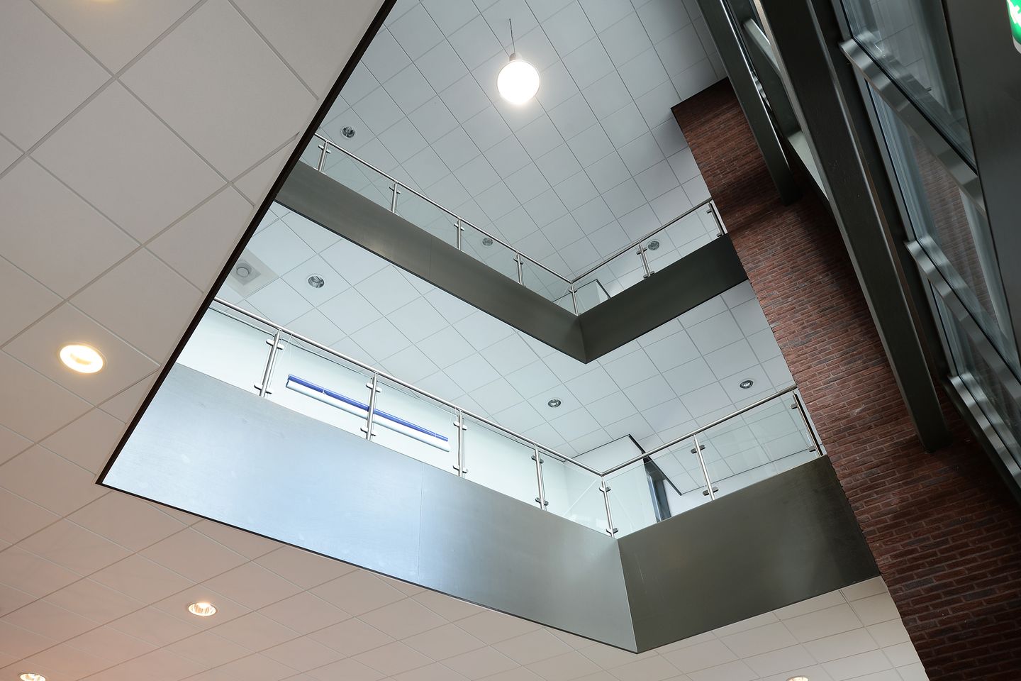 View photo 3 of Industrieweg 1