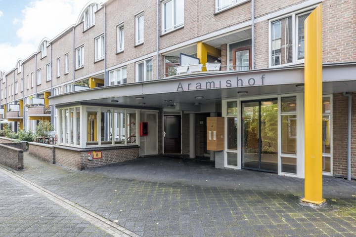 Photo 2 of Sint Teunisstraat 17-D