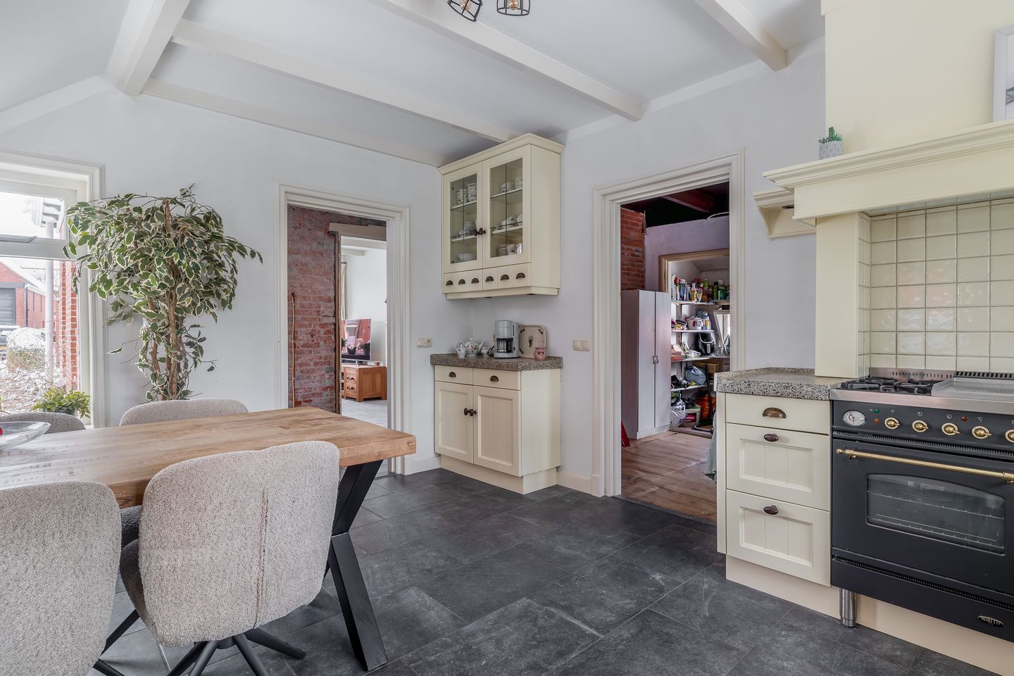 Foto 14 van Meidoornweg 20