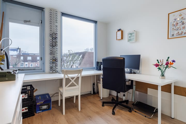 Photo 19 of Heeskesacker 1421