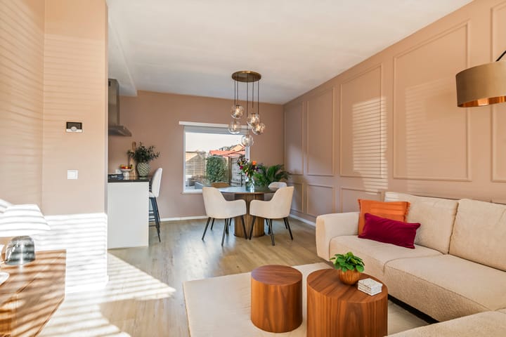 Photo 2 of Prins Bernhardstraat 7