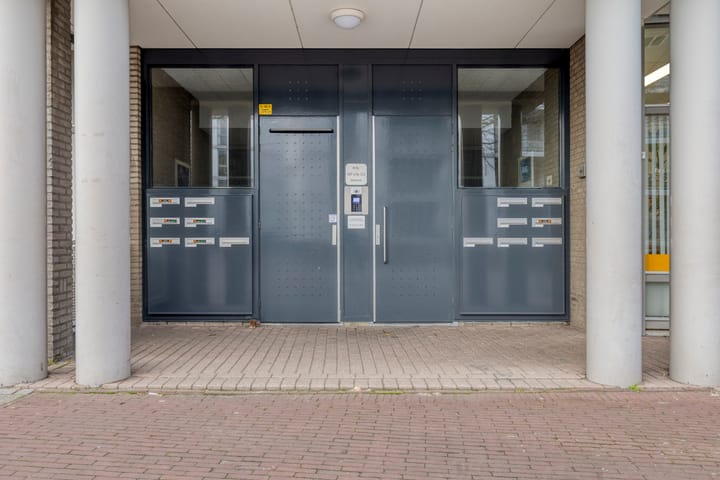 Photo 2 of Vincent van Goghstraat 169