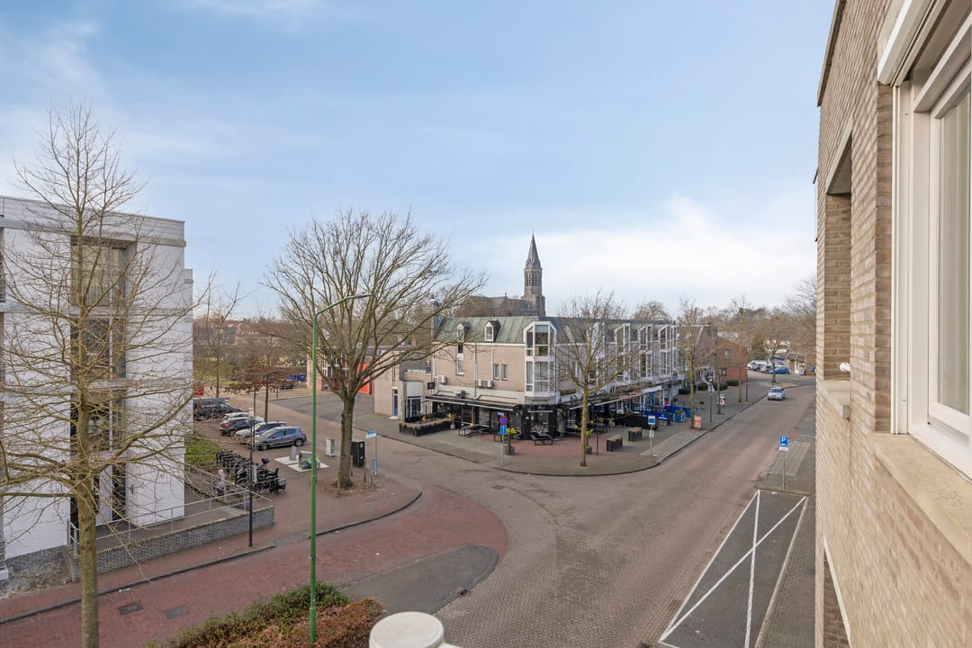 Photo 13 of Vincent van Goghstraat 169