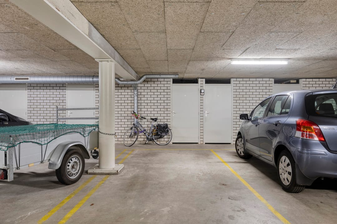 Photo 23 of Vincent van Goghstraat 169