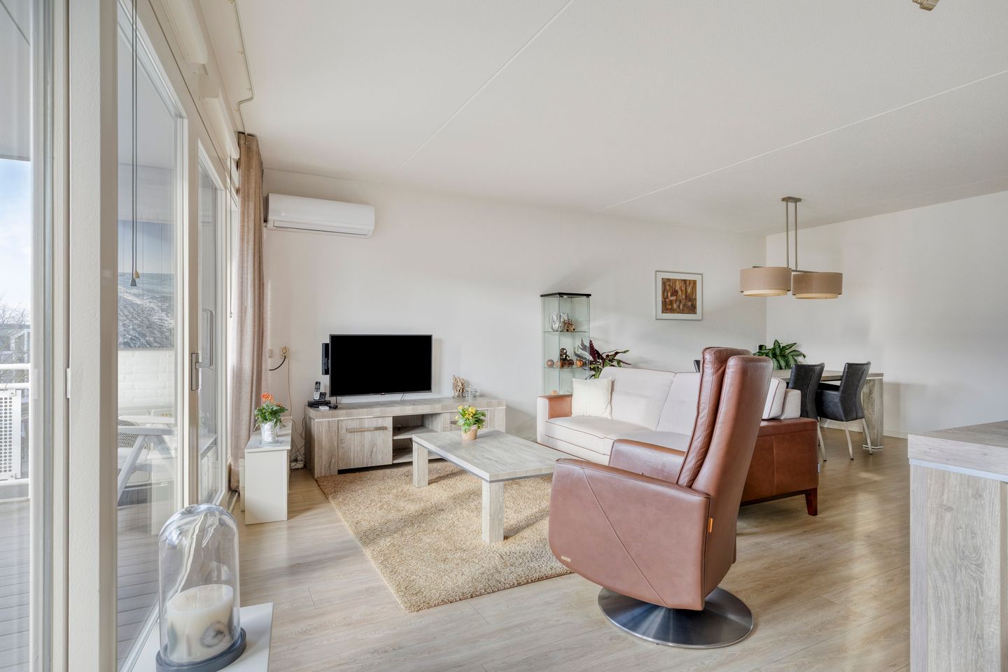 Photo 10 of Vincent van Goghstraat 169