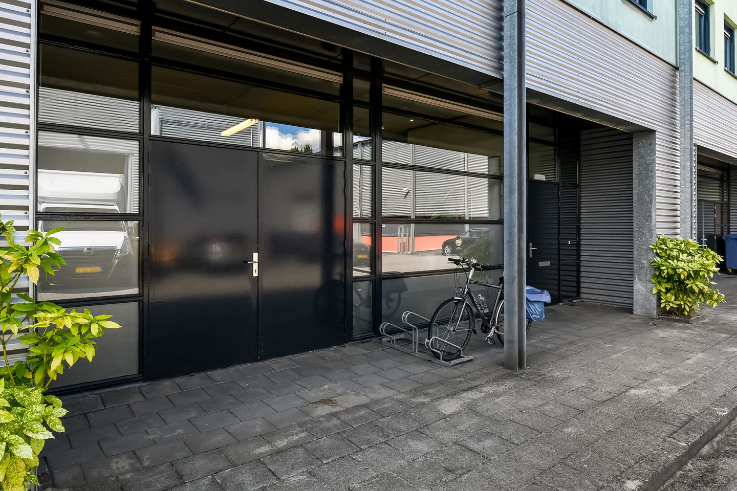 Bekijk foto 4 van Geograaf 18