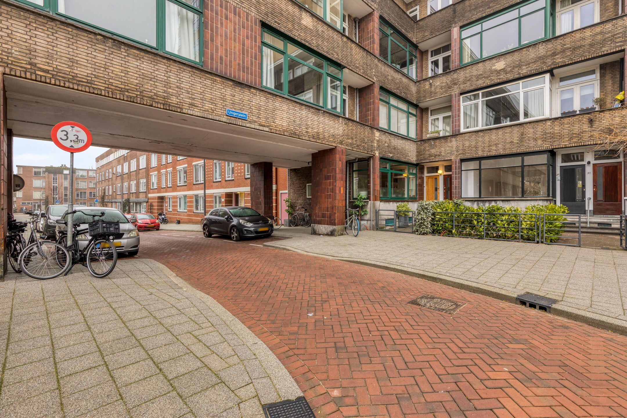 Foto 15 van Ungerplein 5-B