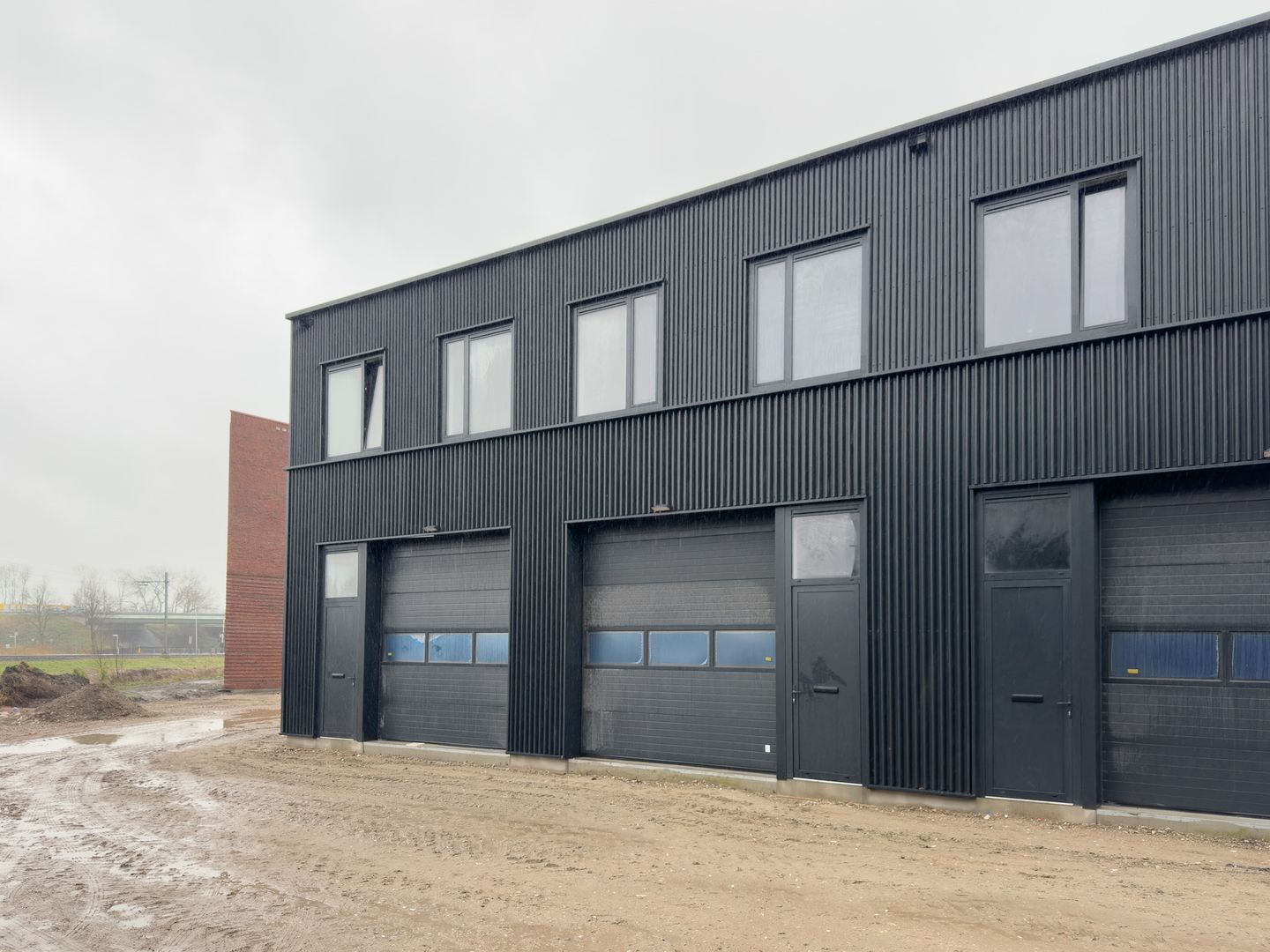 View photo 4 of Steur 414