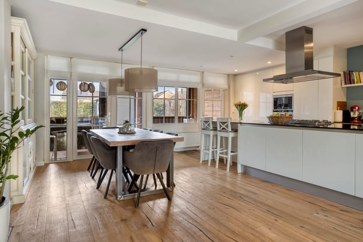 Photo 10 of Moormanstraat 8