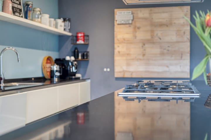 Photo 15 of Moormanstraat 8