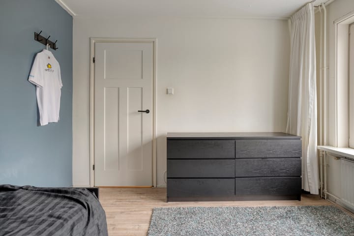 Photo 25 of Moormanstraat 8