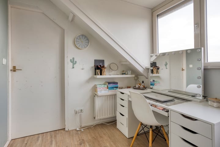 Photo 33 of Moormanstraat 8